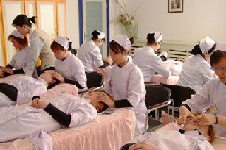 四川省人民医院护士学校学费是多少呢_师资力量如何