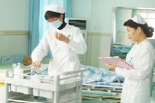 四川省人民医院护士学校报考对象及就业如何